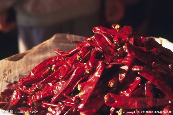 8% de Rode Spaanse pepers van vochtigheidstianjin Geen Bijkomende Ruwe Droge Chinese Chilis