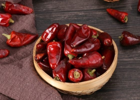 Sorteer een Droge Rode Chili Pods Pungent Xinglong Dried-Cayennepeper