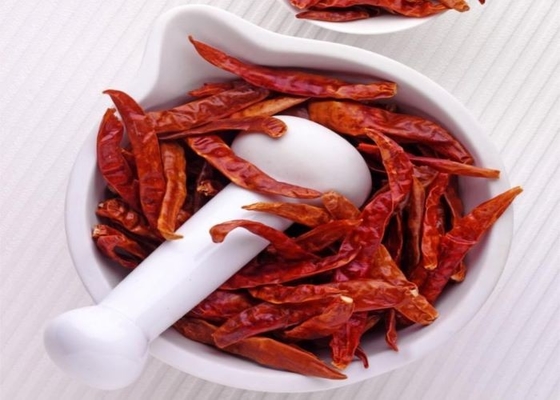 Onbestraalde Milde Droge Rode Spaanse peperspeper 4-7 Cm Gestoomde Vochtigheids minder dan 11%